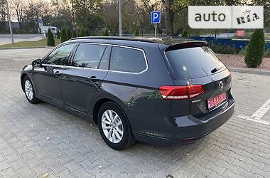 Универсал Volkswagen Passat 2016 в Житомире