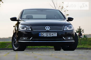 Седан Volkswagen Passat 2011 в Дрогобыче