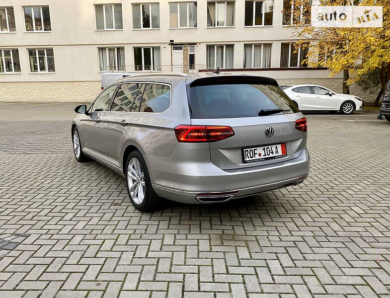 Універсал Volkswagen Passat 2015 в Луцьку