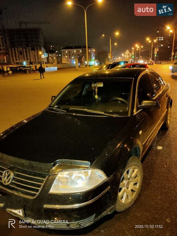 Седан Volkswagen Passat 2004 в Харькове