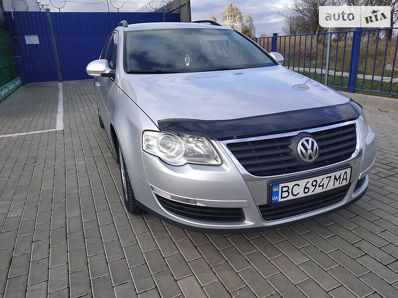 Универсал Volkswagen Passat 2010 в Дрогобыче