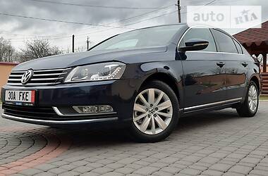 Седан Volkswagen Passat 2012 в Самборе