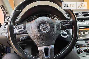 Седан Volkswagen Passat 2012 в Самборе