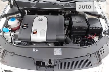 Седан Volkswagen Passat 2005 в 