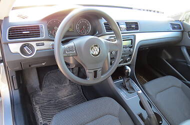 Седан Volkswagen Passat 2012 в 