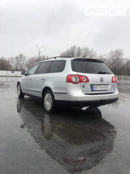 Універсал Volkswagen Passat 2006 в Гайвороні