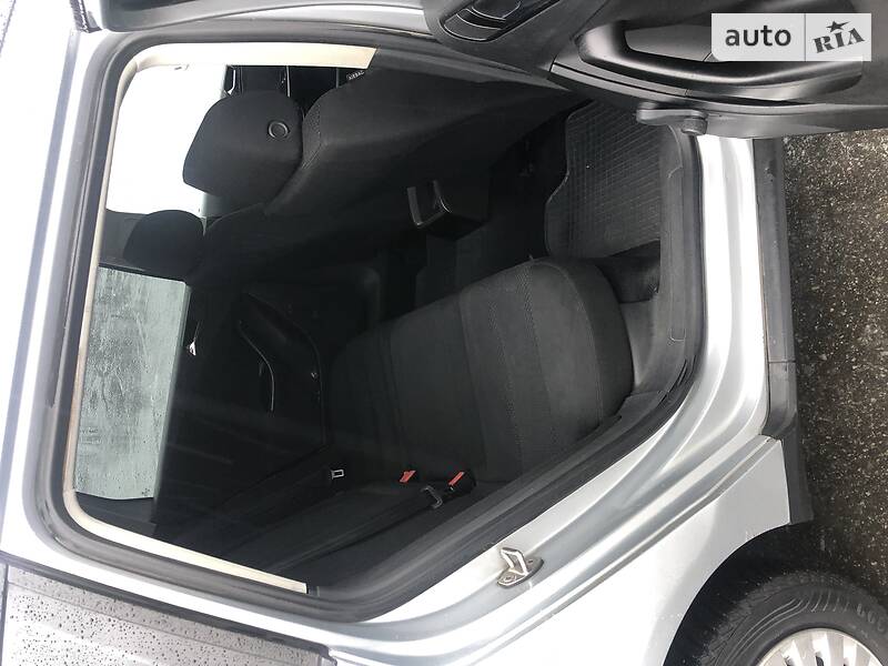 Універсал Volkswagen Passat 2006 в Гайвороні