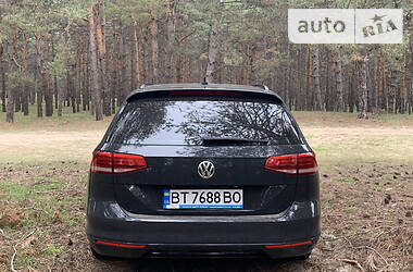 Универсал Volkswagen Passat 2015 в Каховке