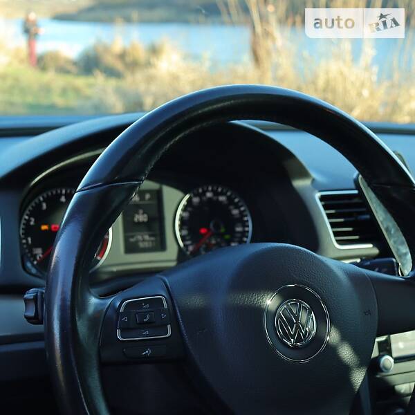 Седан Volkswagen Passat 2014 в Голованевске