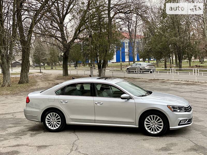 Седан Volkswagen Passat 2016 в Херсоне