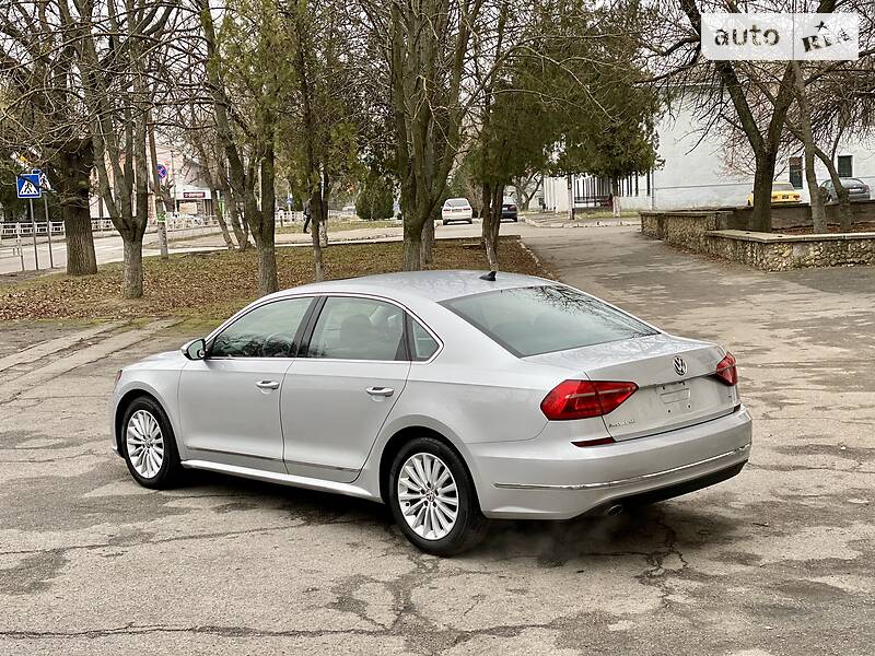 Седан Volkswagen Passat 2016 в Херсоне