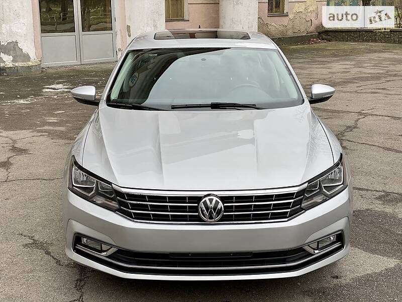 Седан Volkswagen Passat 2016 в Херсоне
