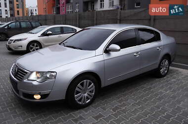 Седан Volkswagen Passat 2008 в Софиевской Борщаговке