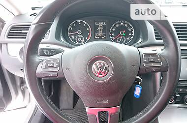 Седан Volkswagen Passat 2013 в Києві