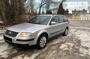 Универсал Volkswagen Passat 2002 в Львове