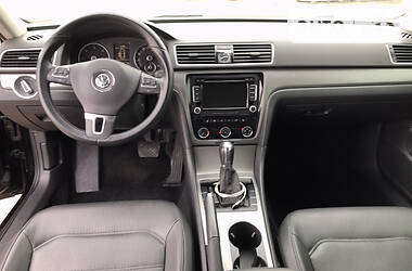 Седан Volkswagen Passat 2013 в Фастове