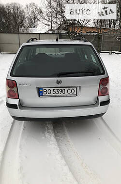 Универсал Volkswagen Passat 2000 в Бучаче