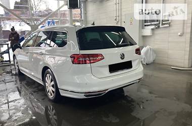 Универсал Volkswagen Passat 2018 в Луцке