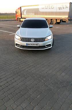 Седан Volkswagen Passat 2015 в Покровске
