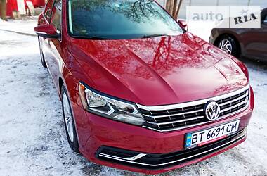 Седан Volkswagen Passat 2015 в 