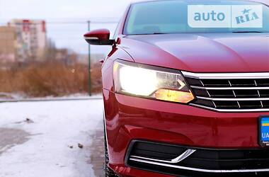 Седан Volkswagen Passat 2015 в 