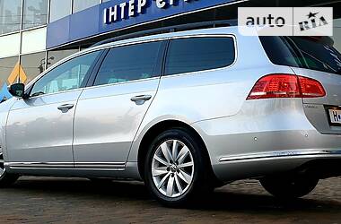 Универсал Volkswagen Passat 2012 в Одессе