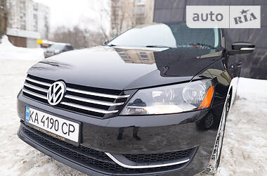 Седан Volkswagen Passat 2014 в Киеве