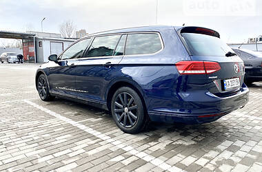 Универсал Volkswagen Passat 2015 в Киеве