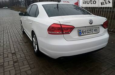 Седан Volkswagen Passat 2014 в Нетешине