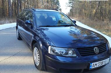 Універсал Volkswagen Passat 1998 в Житомирі