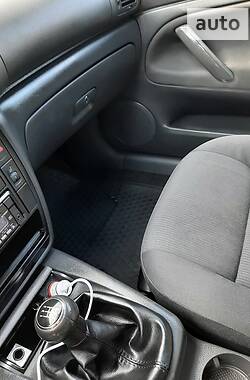 Седан Volkswagen Passat 2004 в 