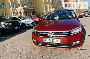 Седан Volkswagen Passat 2017 в Киеве