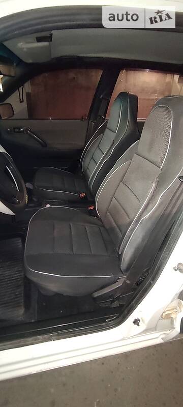 Седан Volkswagen Passat 1989 в Кривому Розі