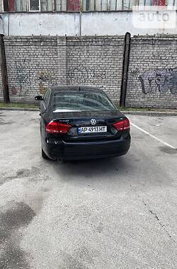 Седан Volkswagen Passat 2014 в Запоріжжі