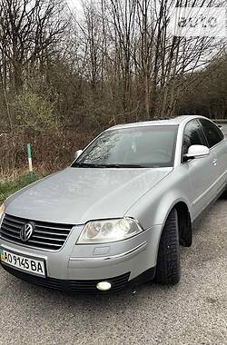 Седан Volkswagen Passat 2003 в Ужгороде