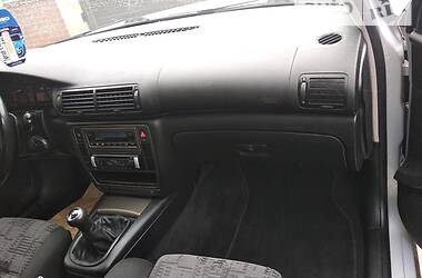 Универсал Volkswagen Passat 2000 в Стрые