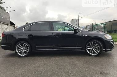 Седан Volkswagen Passat 2016 в Киеве