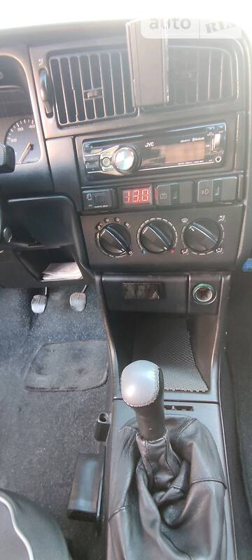 Седан Volkswagen Passat 1989 в Кривому Розі