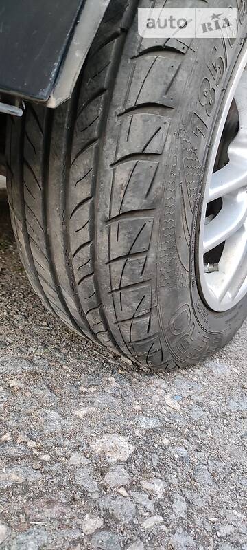 Седан Volkswagen Passat 1989 в Кривому Розі