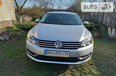 Седан Volkswagen Passat 2014 в Бурині