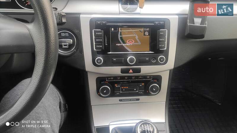 Універсал Volkswagen Passat 2011 в Львові