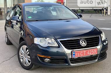 Седан Volkswagen Passat 2006 в Днепре