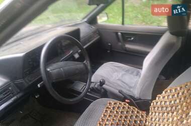 Хэтчбек Volkswagen Passat 1986 в 