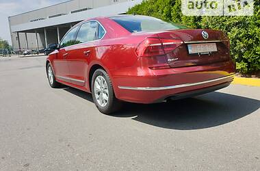 Седан Volkswagen Passat 2016 в 