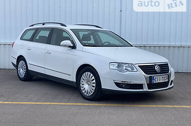 Универсал Volkswagen Passat 2008 в Житомире