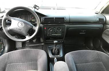 Седан Volkswagen Passat 1998 в Тернополе