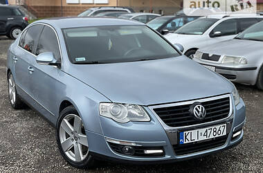 Седан Volkswagen Passat 2005 в Хусте