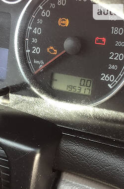 Седан Volkswagen Passat 2003 в 
