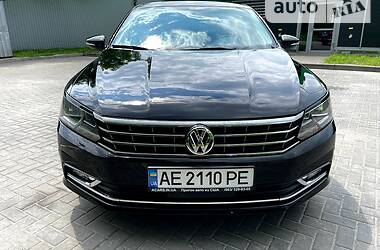 Седан Volkswagen Passat 2015 в Дніпрі