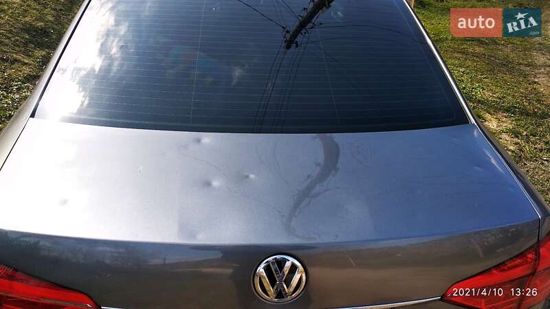 Седан Volkswagen Passat 2015 в Богуславі